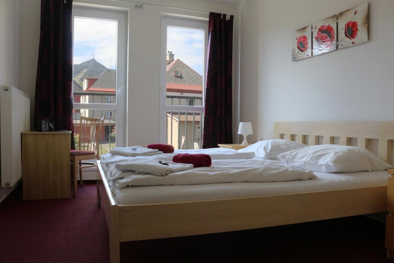 Hotel Petra Liberec Bagian luar foto