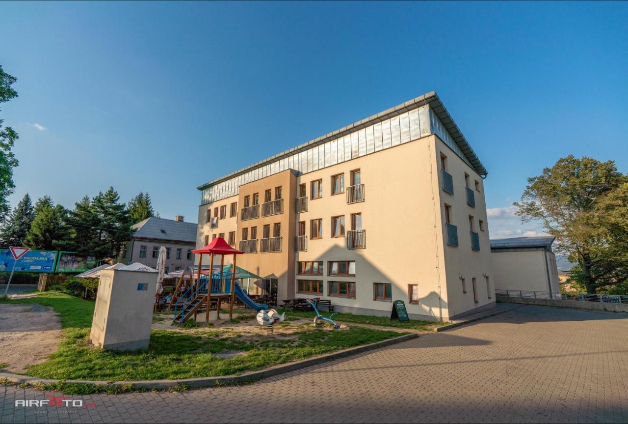 Hotel Petra Liberec Bagian luar foto