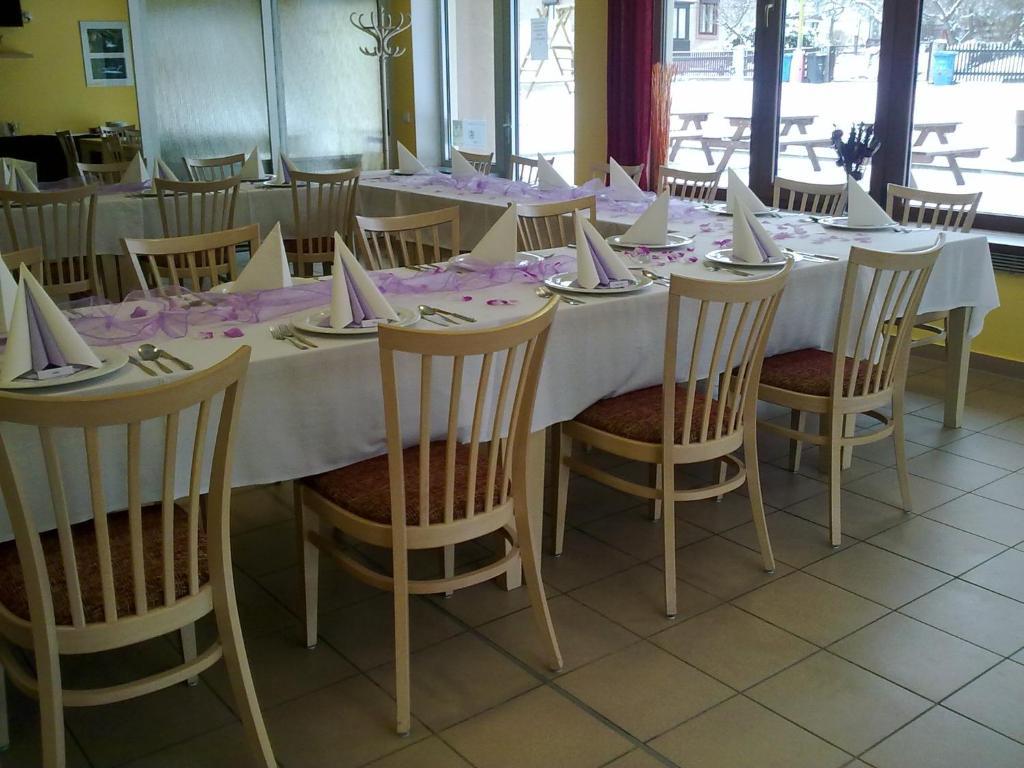Hotel Petra Liberec Bagian luar foto